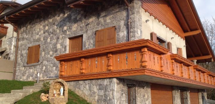 Dua rumah baru di DOSSENA (Bergamo)